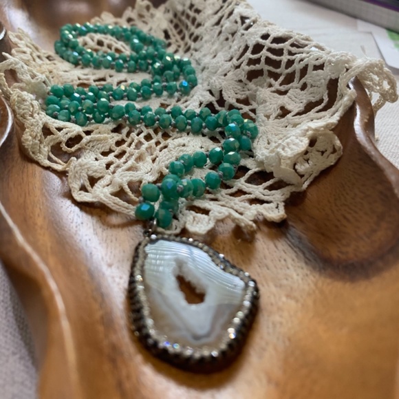 ๐HP๐Beautiful sliced Agate Geode Necklace | JG Jewels - Picture 6 of 13